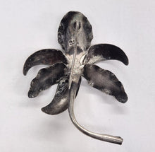 Load image into Gallery viewer, Vintage Sterling Silver Flower Brooch - 925
