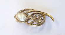 Load image into Gallery viewer, Goldtone Faux Pearl &amp; Rhinestone Brooch
