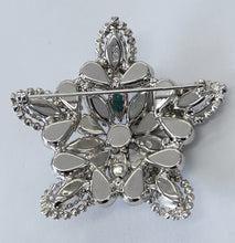 Load image into Gallery viewer, Vintage Weiss Crystal Brooch

