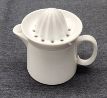 Load image into Gallery viewer, Two-Piece White Ceramic Juicer
