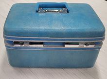Load image into Gallery viewer, Vintage Sears Courier Hard Shell Blue Train Makeup Case
