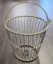 Load image into Gallery viewer, NEW Aluminum Wire Basket M 4946
