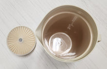 Load image into Gallery viewer, SET Tupperware Almond Harvest Pitcher 800-6 &amp; Six Cups
