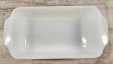 Load image into Gallery viewer, Vintage Anchor Hocking Fire King Candle Glow 441 Casserole Dish
