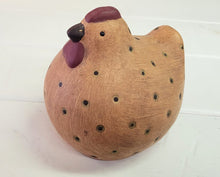 Load image into Gallery viewer, Polka Dotted Pottery Chicken
