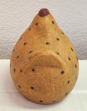 Load image into Gallery viewer, Polka Dotted Pottery Chicken
