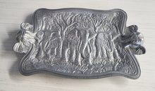 Load image into Gallery viewer, NEW Textured Aluminum Elephant Platter 9187
