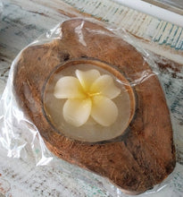 Load image into Gallery viewer, NEW Plumeria Coconut Candle - Lg - Wh/Ye
