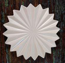 Load image into Gallery viewer, NEW Ceramic Starburst Decor - 6.5" Short Burst Linen
