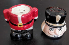 Load image into Gallery viewer, NEW Nutcracker Soldier Salt &amp; Pepper Set XM4252
