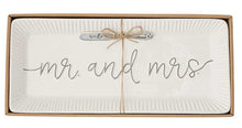 Load image into Gallery viewer, NEW 16" Mrs &amp; Mrs Platter with Spreader 4075127
