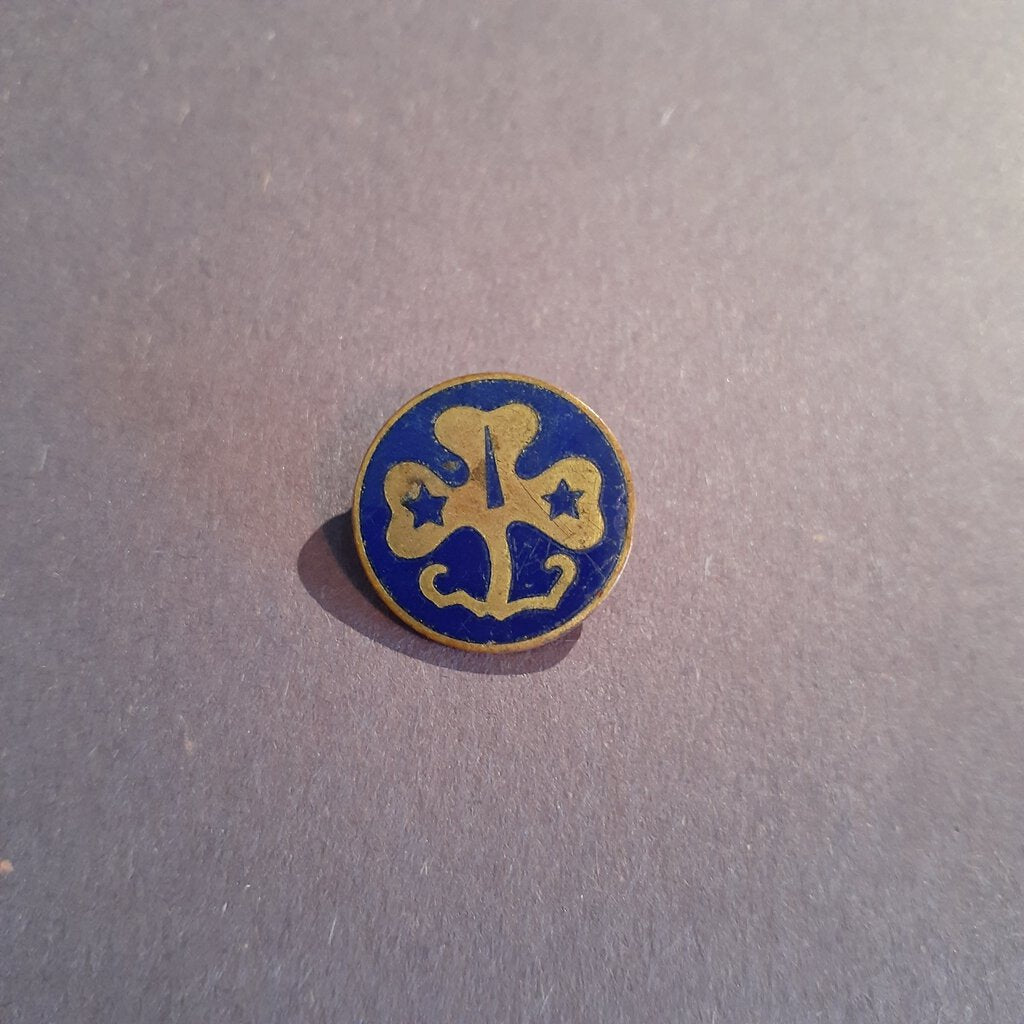 VINTAGE Girl Scouts Blue Clover Lapel Pin