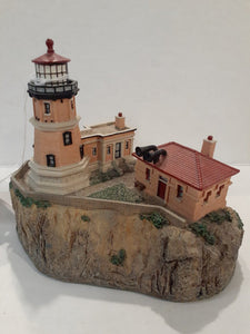 Danbury Mint Historic American Lighthouse II Collection: "Split Rock Lighthouse" WITH BOX