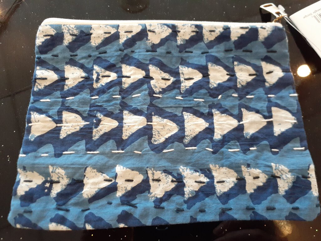 *NEW Blue & White Kantha Zipper Pouch-Triangle Stripe - 37416