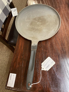 Antique Cousances #4 Cast Iron Crepe Skillet