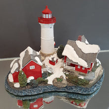 Load image into Gallery viewer, Harbour Lights Christmas 2002 Crossover Island, NY Lighthouse w/Box
