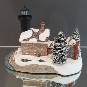 Harbour Lights Christmas 1998 Old Field Point, NY Lighthouse w/Box