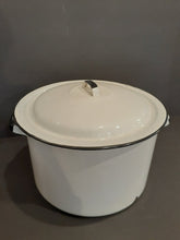 Load image into Gallery viewer, VINTAGE Enamelware Stockpot with Lid - Medium
