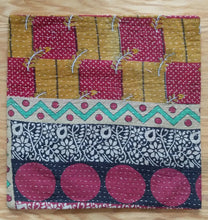Load image into Gallery viewer, NEW 18&quot; Handmade Kantha Pillow Cover - Patterned Front / Orange Back
