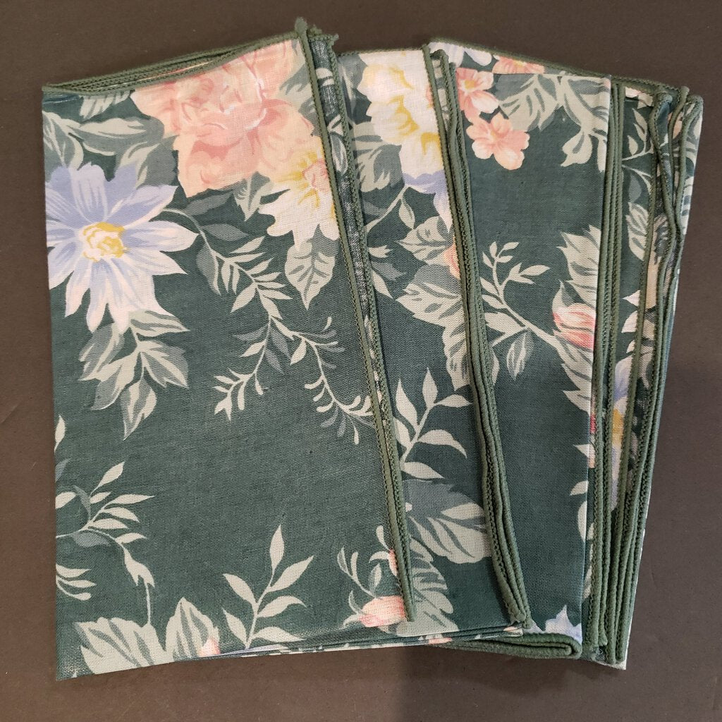 Floral Dinner Napkins / Set of 4 Cloth Napkins