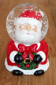 NEW Snow Globe - Santa with Wreath