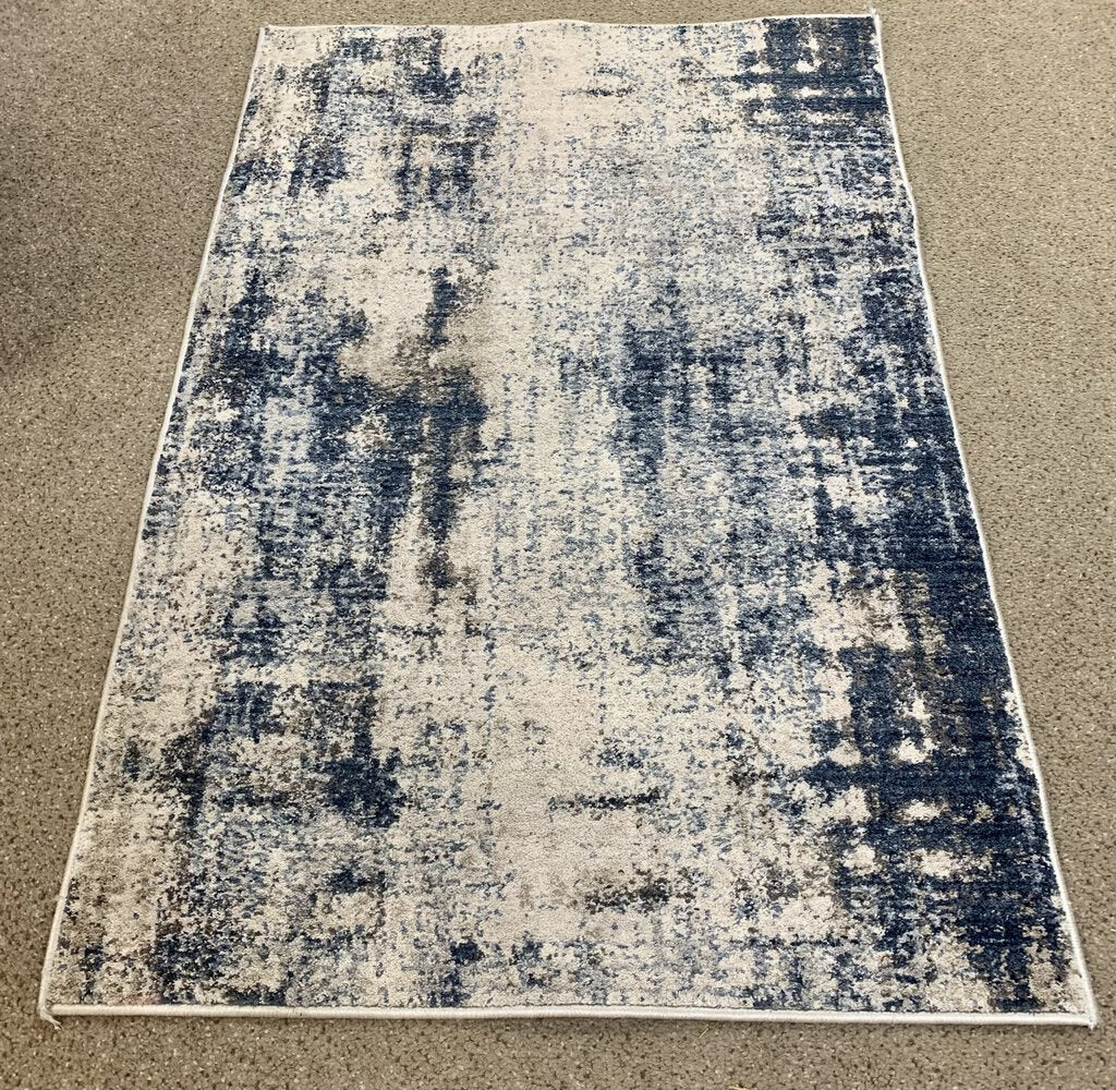 Navy Abstract Accent Rug 46 x 30
