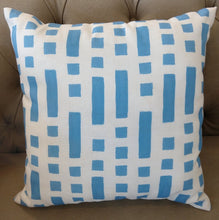 Load image into Gallery viewer, NEW 18x18 Indoor/Outdoor Climaweave Pillow - Coastal Portrait - SLCSPT
