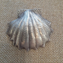Load image into Gallery viewer, NEW Pendant - Thai Silver Scallop Shell

