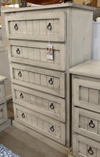 Load image into Gallery viewer, NEW Rustic 5 Drawer Chest - 31335 - Rustic Delaverria
