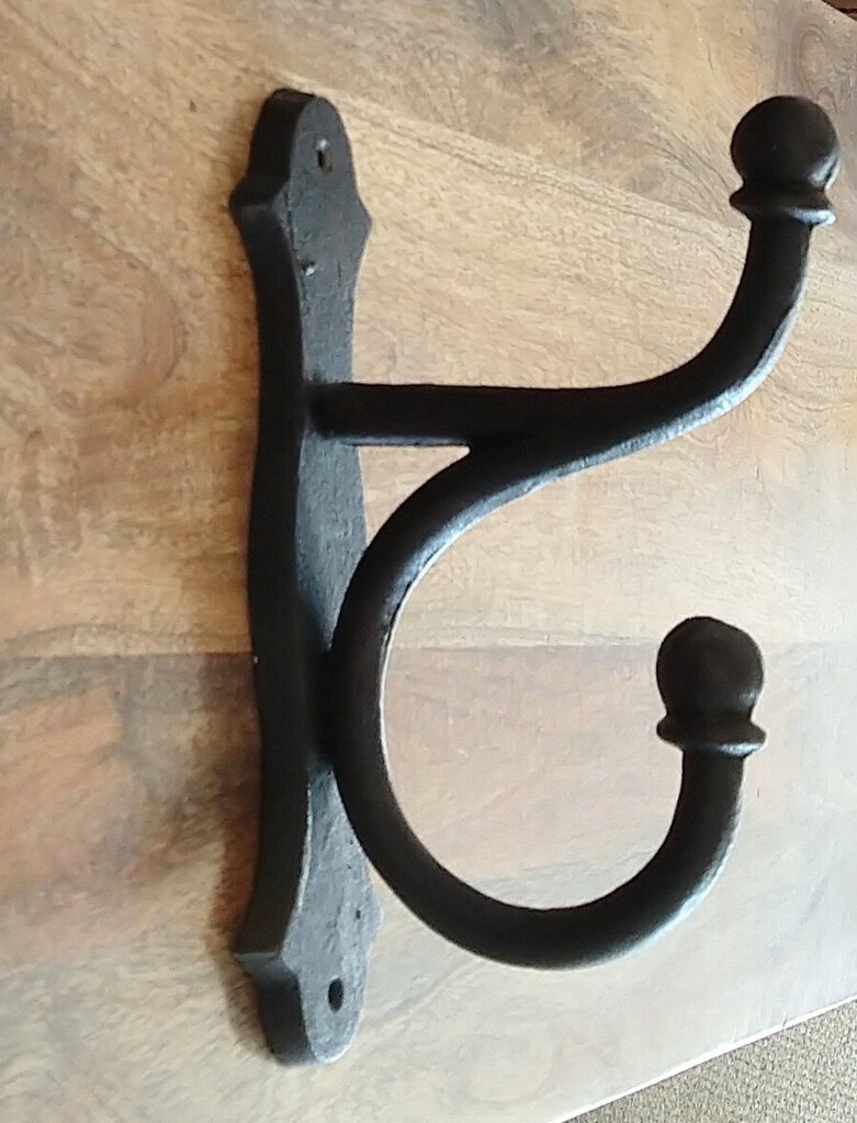 NEW Cast Iron Double Hook UH437