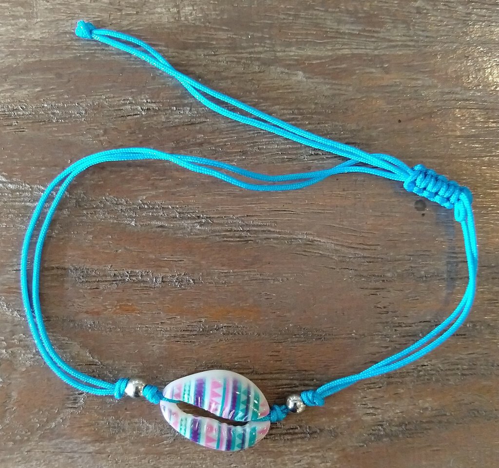 NEW Cowrie Shell Bracelet - Turquoise