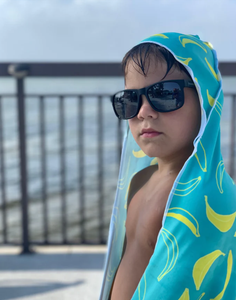 NEW Kids UPF 50+ Sunscreen Towel with Hood - Sharks