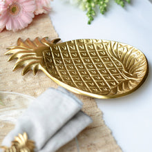 Load image into Gallery viewer, NEW Gilded Pineapple Plate 16023
