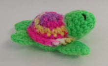 Load image into Gallery viewer, NEW Handcrafted Green/Multi Wool Sea Turtle N1 - Ecuador
