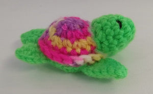 NEW Handcrafted Green/Multi Wool Sea Turtle N1 - Ecuador