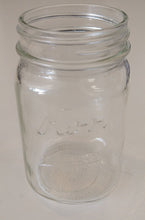 Load image into Gallery viewer, Vintage Glass Pint Kerr Mason Jar with Zinc Lid
