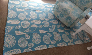 NEW 5' x 7' Turquoise Rug with White Shells