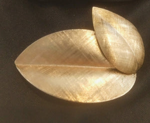 Vintage Textured Gold Leaf Brooch