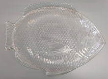 Load image into Gallery viewer, Glass Textured Ovenproof Fish Plate
