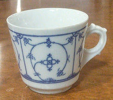 Load image into Gallery viewer, Jager Eisenberg Blau Saks Porcelain Tea Cup
