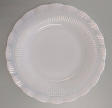 Load image into Gallery viewer, Vintage Macbeth-Evans Oxford Bread Plate
