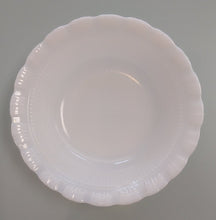 Load image into Gallery viewer, SET 4-Pc Vintage Macbeth-Evans Oxford Bowls
