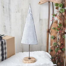 Load image into Gallery viewer, NEW Wavy Lines Tree Large Sitter - 114897
