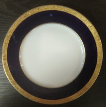 Load image into Gallery viewer, Vintage Depose Dinner Plate - Blue and Gold Rim
