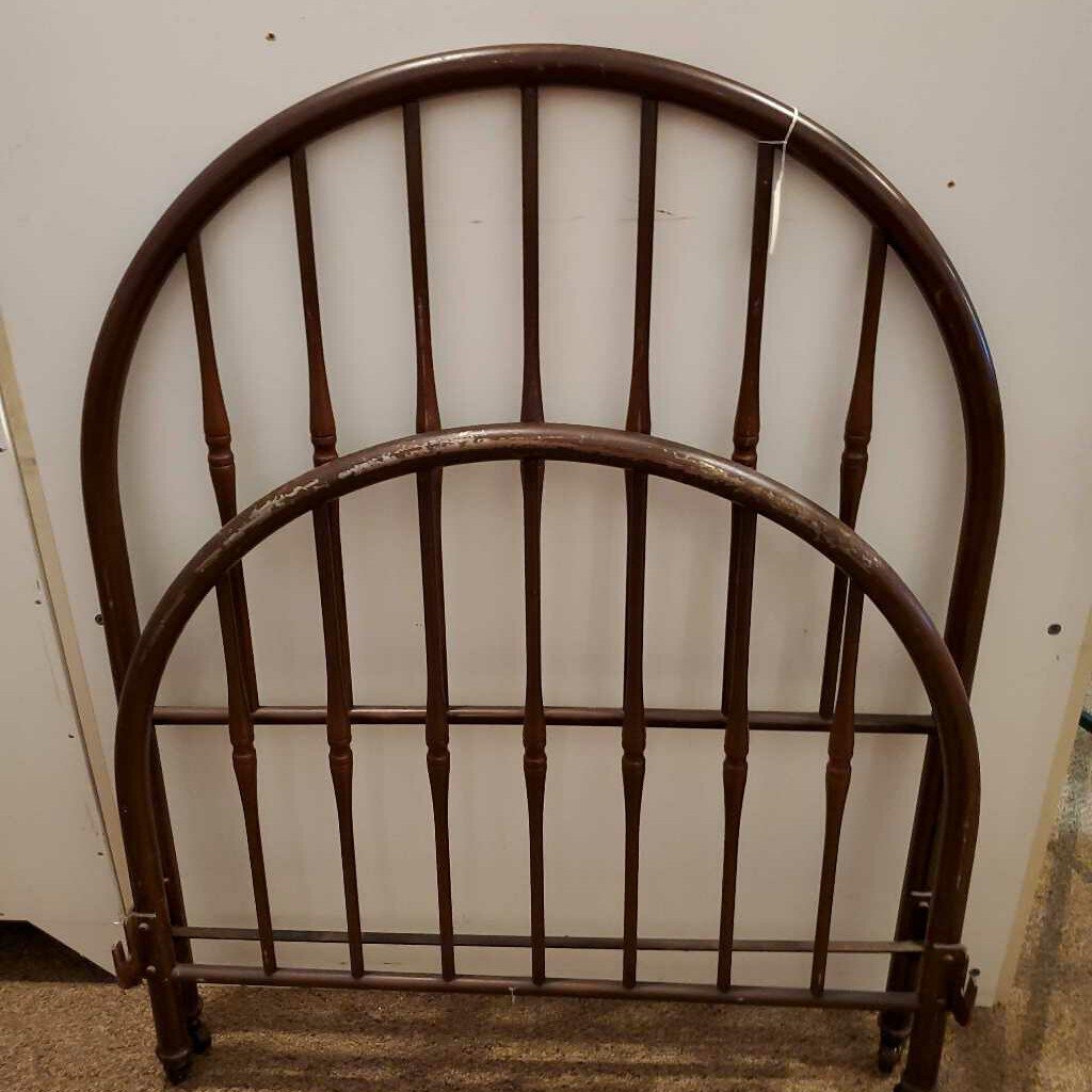 Brown Antique Iron Single Bed