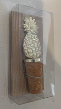 Load image into Gallery viewer, NEW Pineapple Bottle Topper 136540
