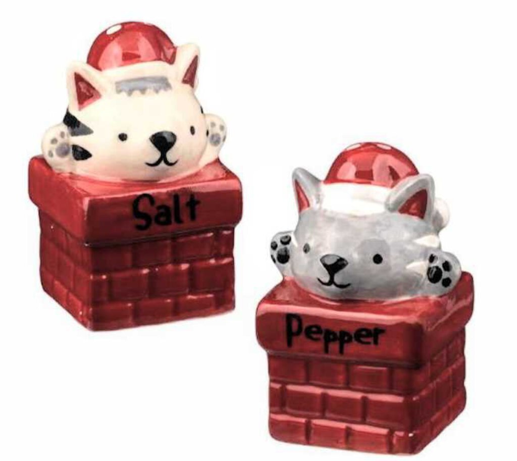 NEW Santa Cat in Chimney Salt & Pepper Set