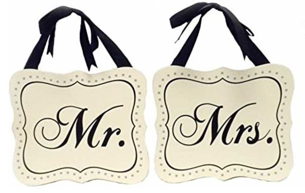 NEW Mr and Mrs Wall Plaque Set